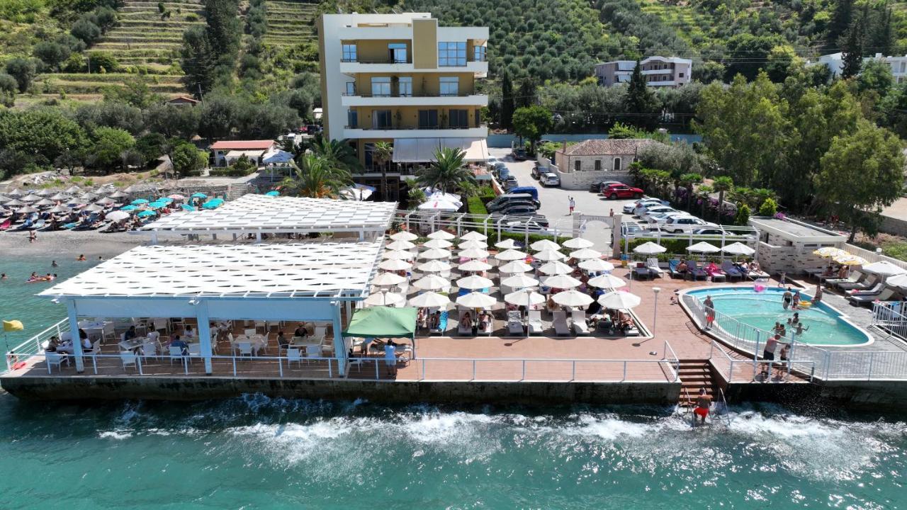 Paradise Beach Hotel Radhimë エクステリア 写真