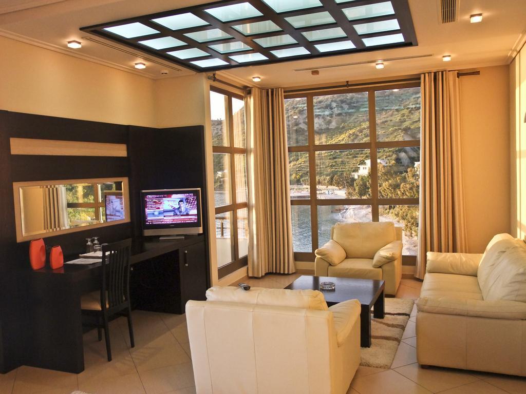 Paradise Beach Hotel Radhimë 部屋 写真