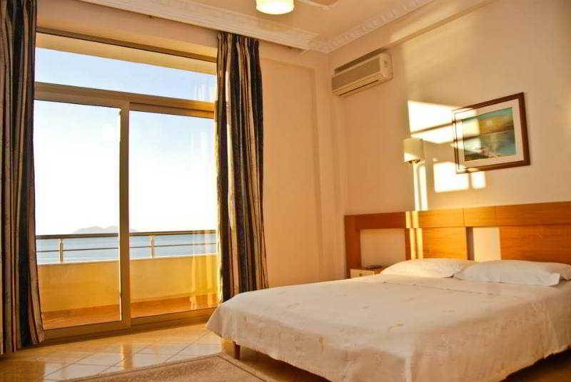 Paradise Beach Hotel Radhimë エクステリア 写真